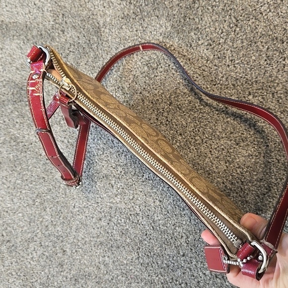 Vinyage Coach H1294-F18926 Crossbody Logo  Bag with Adjustable Strap - Picture 6 of 12